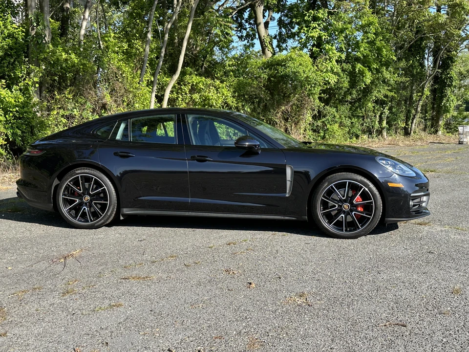 2023 Porsche 971 Panamera - Image 25 of 31