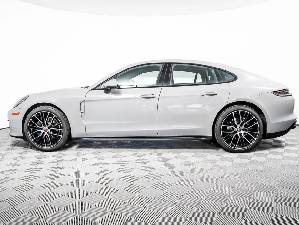 2023 Porsche 971 Panamera - Image 2 of 5