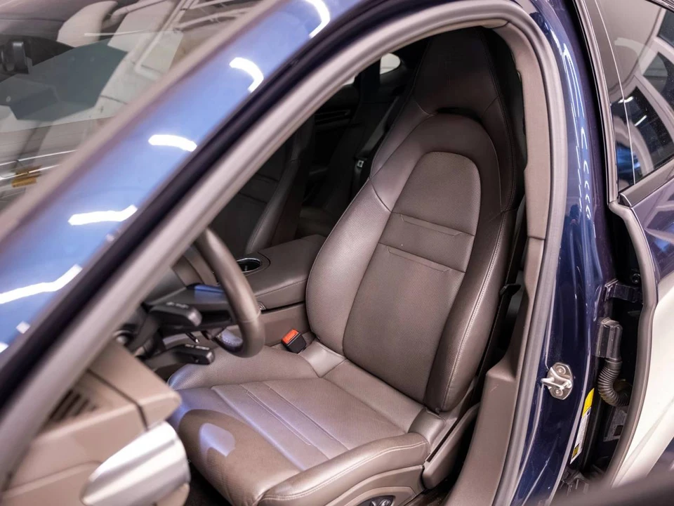 2023 Porsche 971 Panamera - Image 2 of 5