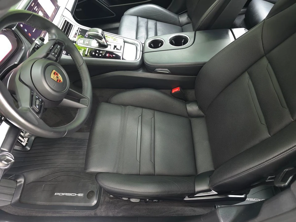 2023 Porsche 971 Panamera - Image 11 of 31