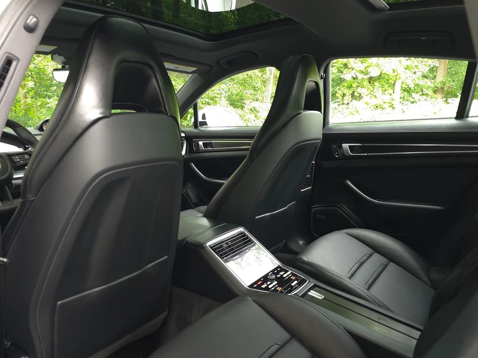 2023 Porsche 971 Panamera - Image 13 of 31