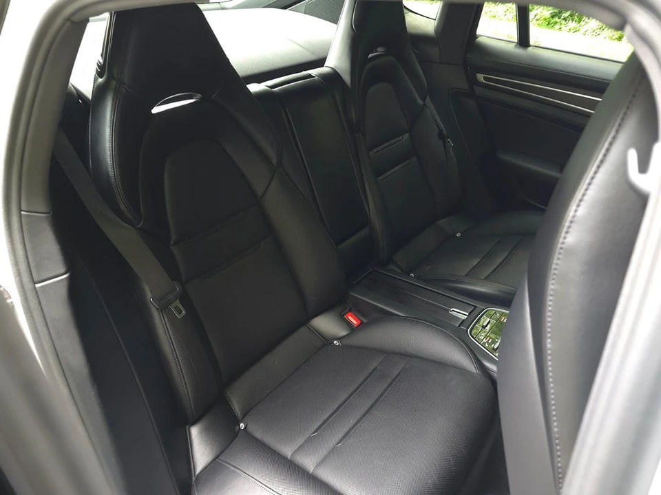 2023 Porsche 971 Panamera - Image 19 of 31