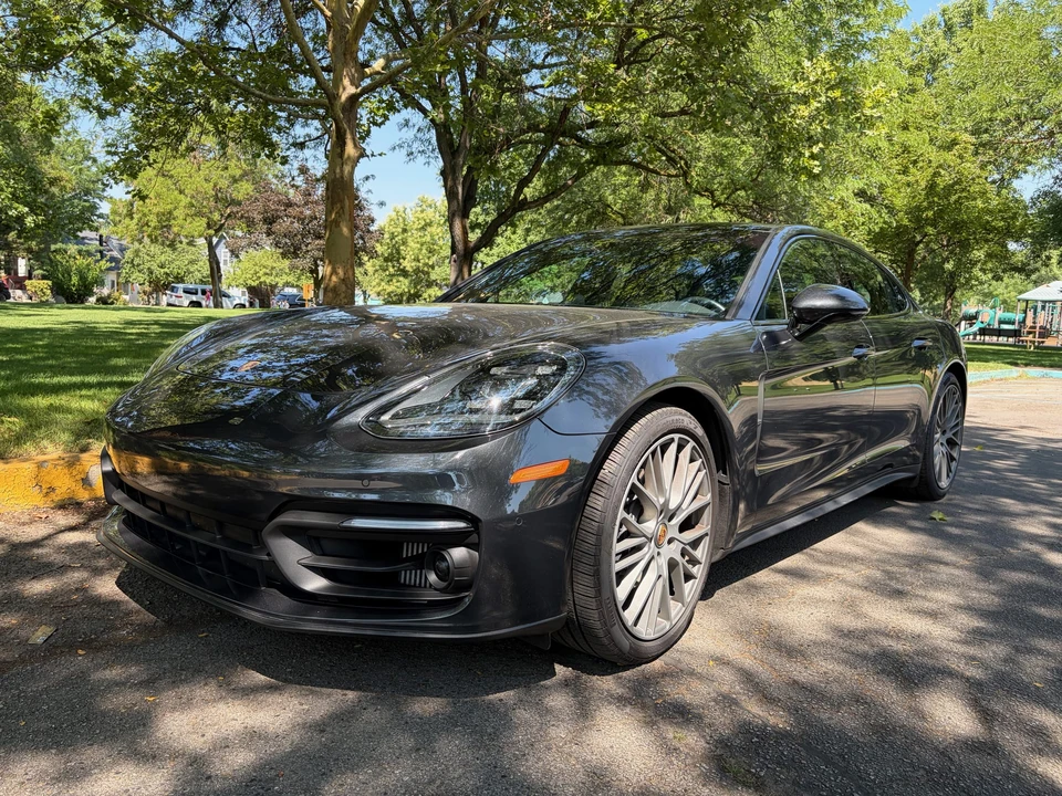 2023 Porsche 971 Panamera - Image 2 of 31
