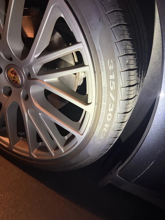 2023 Porsche 971 Panamera - Image 24 of 31