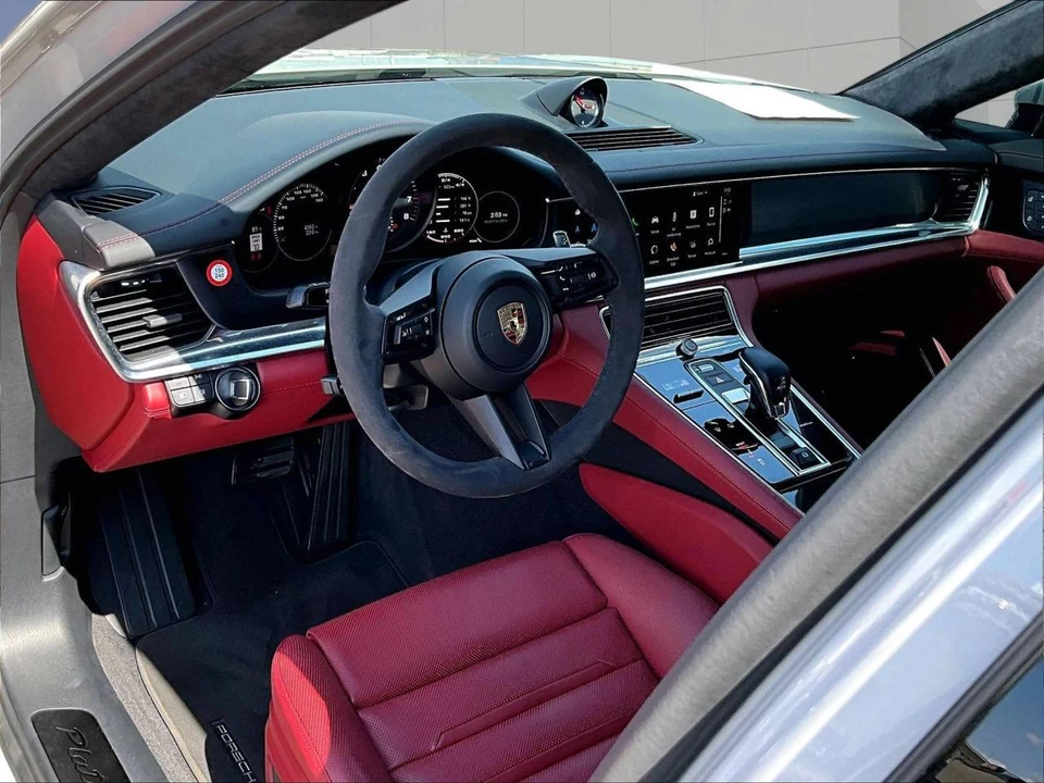 2023 Porsche 971 Panamera - Image 4 of 5
