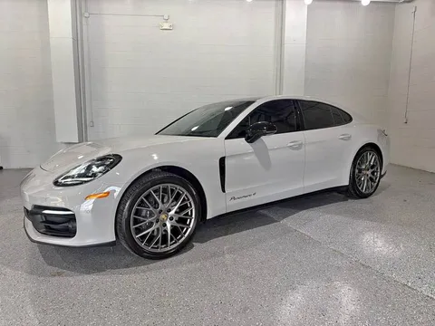 2023 Porsche Panamera 4 Sedan 4D