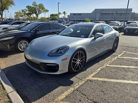2023 Porsche Panamera 4 Sedan 4D