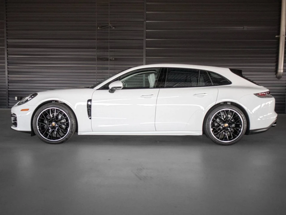 2023 Porsche 971 Panamera Sport Turismo - Image 2 of 5