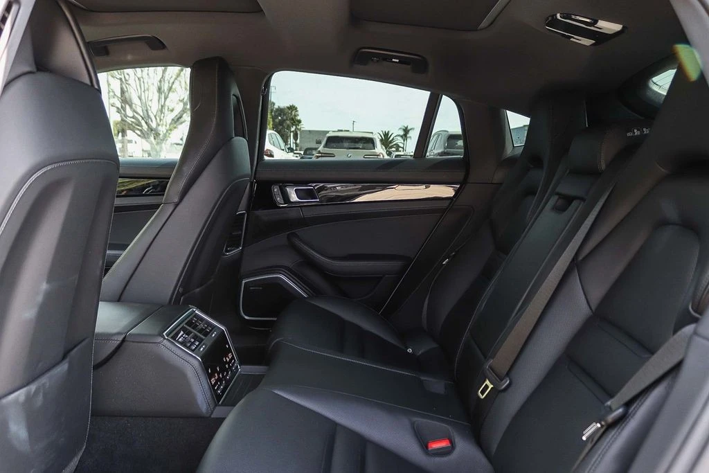 2023 Porsche 971 Panamera - Image 19 of 31