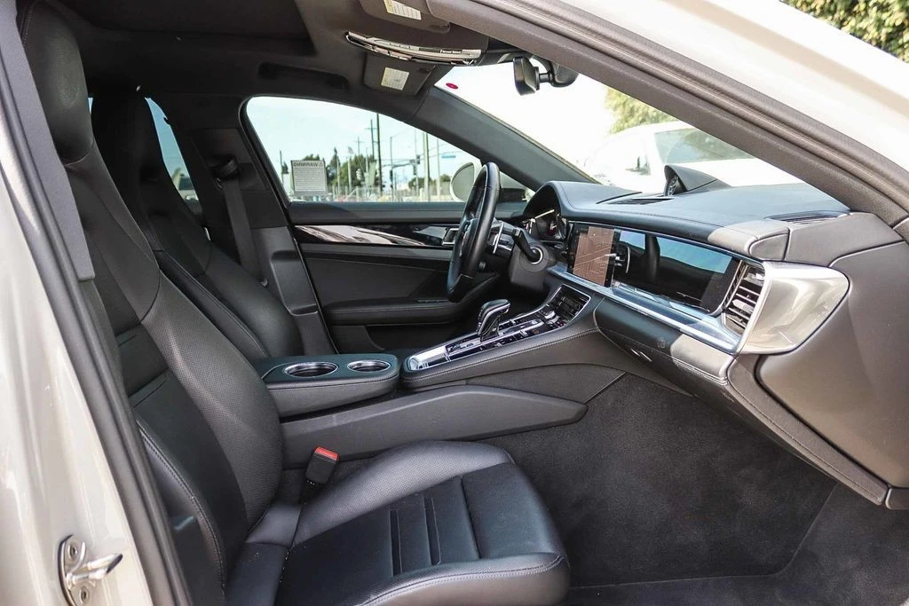 2023 Porsche 971 Panamera - Image 17 of 31