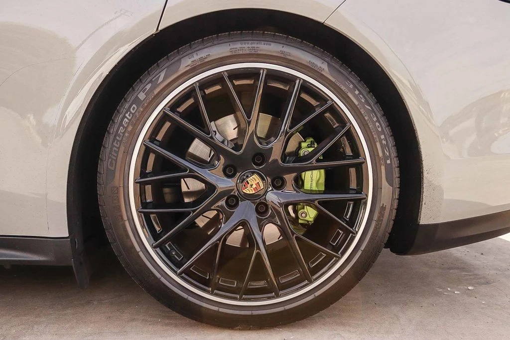 2023 Porsche 971 Panamera - Image 11 of 31