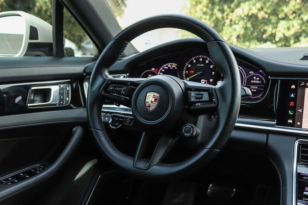2023 Porsche 971 Panamera - Image 16 of 31