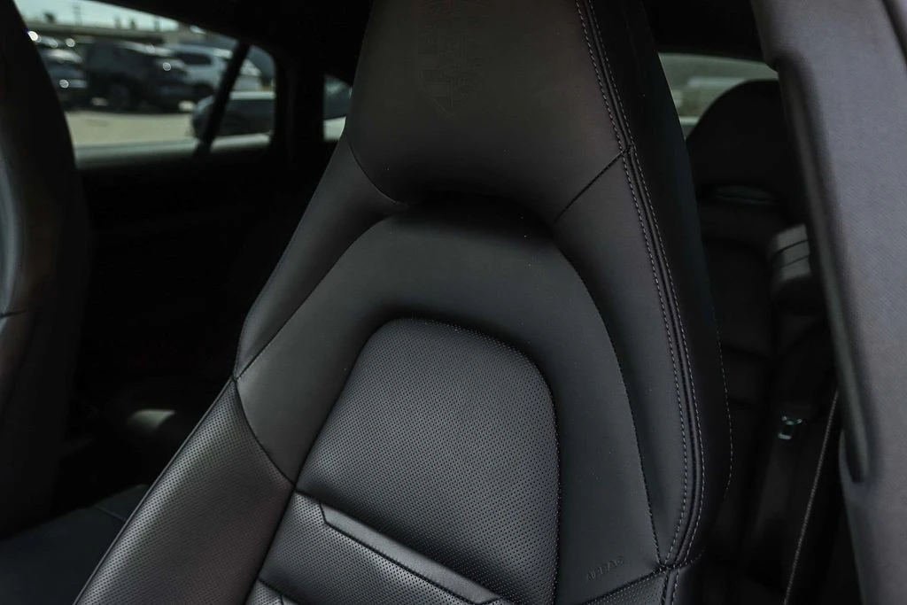 2023 Porsche 971 Panamera - Image 29 of 31