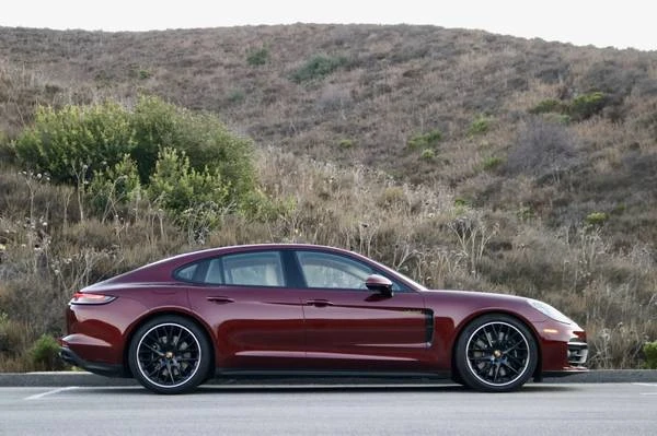 2023 Porsche 971 Panamera 4S - Image 16 of 16