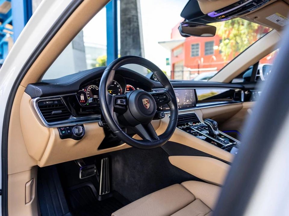 2023 Porsche 971 Panamera 4S - Image 4 of 5