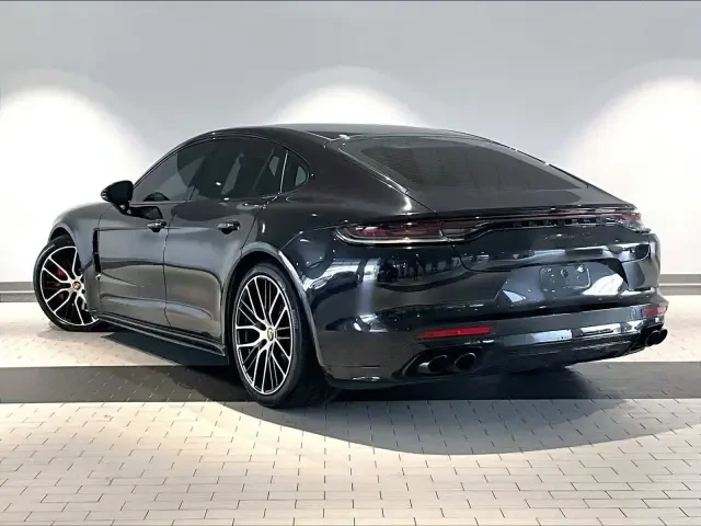 2023 Porsche 971 Panamera 4S - Image 8 of 9