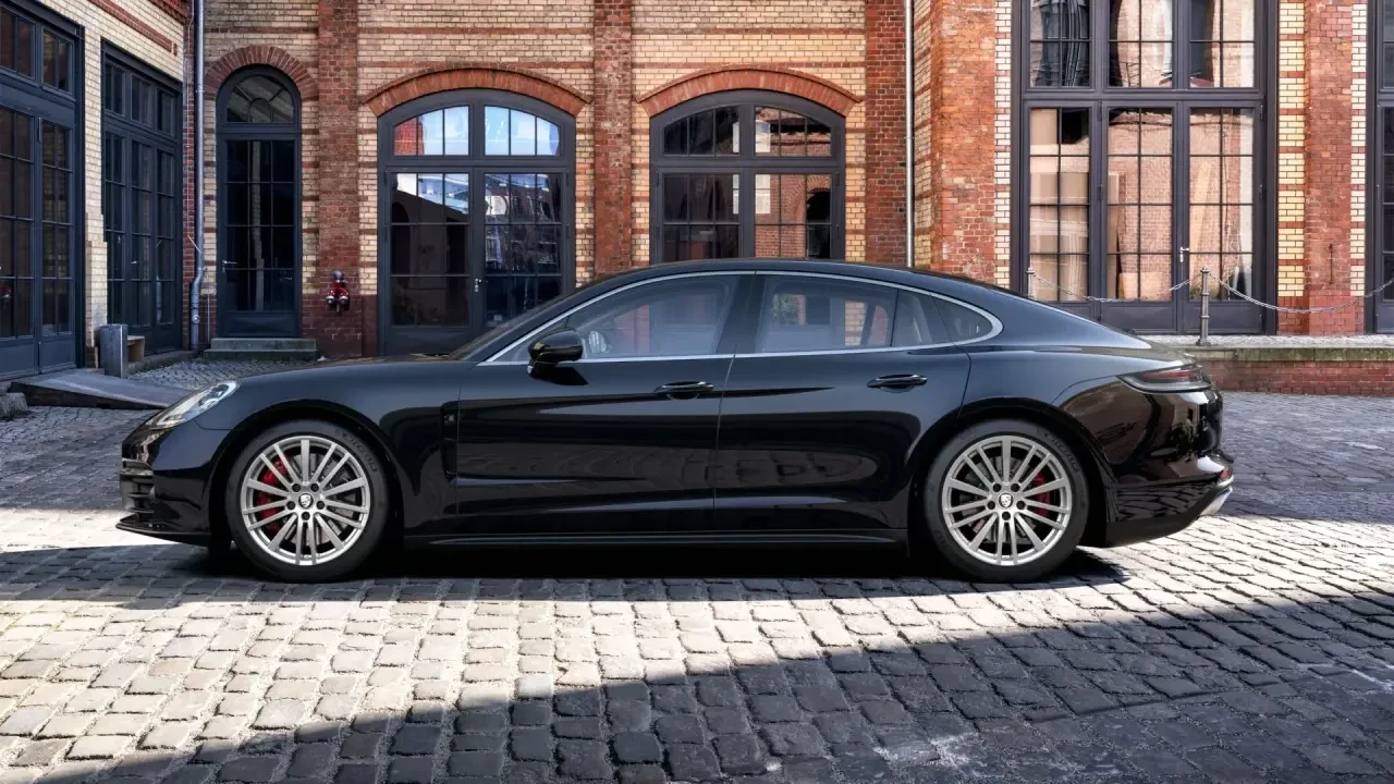 2023 Porsche 971 Panamera S - Image 2 of 6