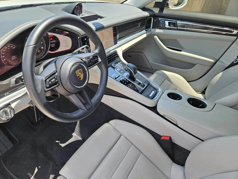 2023 Porsche 971 Panamera 4S - Image 4 of 5