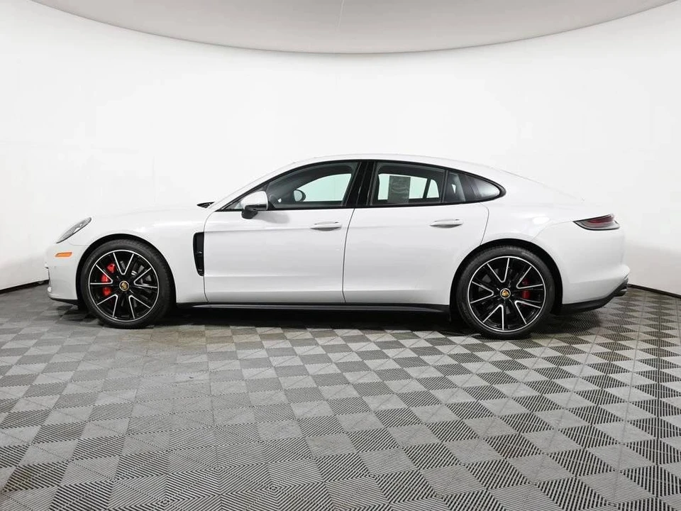 2023 Porsche 971 Panamera 4S - Image 2 of 5