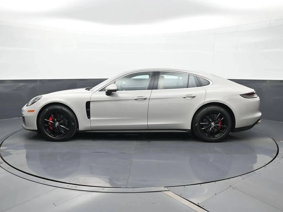 2023 Porsche 971 Panamera 4S - Image 2 of 5
