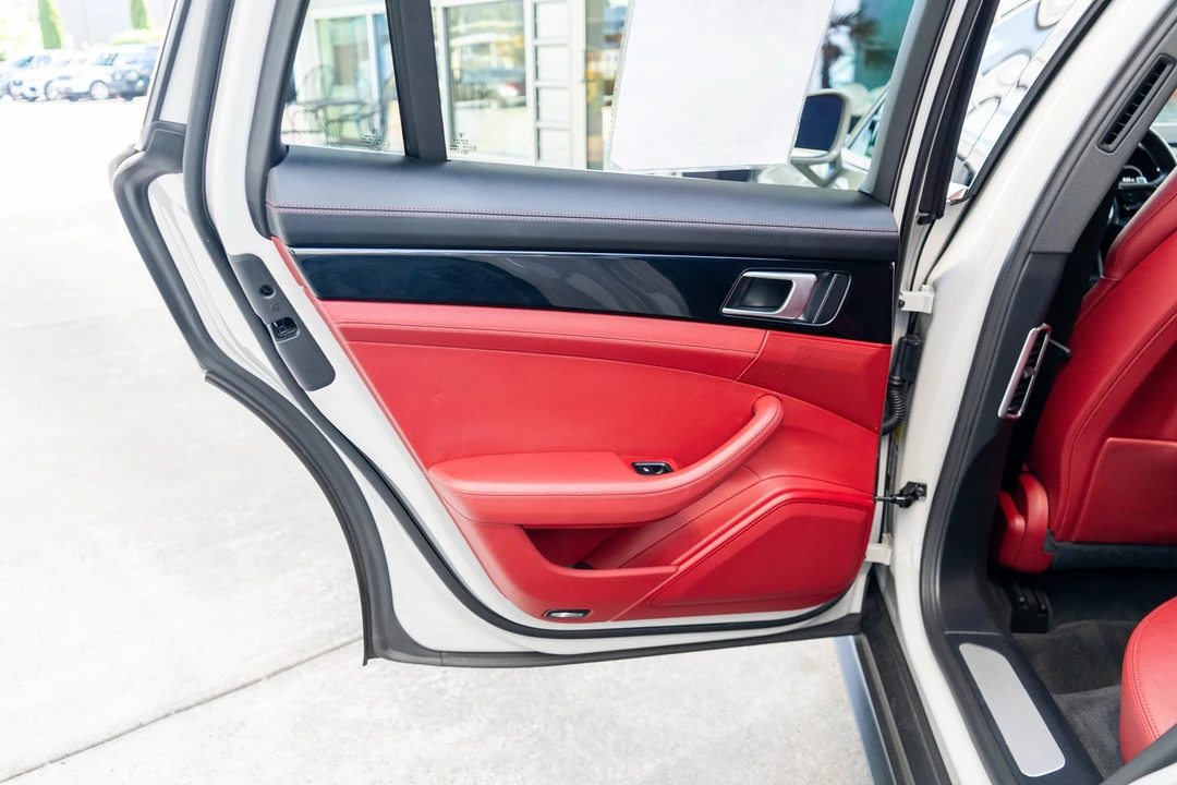 2023 Porsche 971 Panamera 4S - Image 24 of 31
