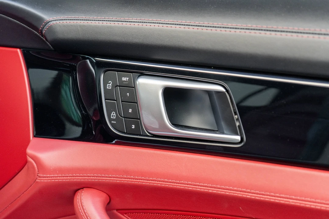 2023 Porsche 971 Panamera 4S - Image 29 of 31