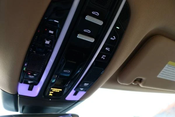 2023 Porsche 971 Panamera 4S - Image 18 of 20