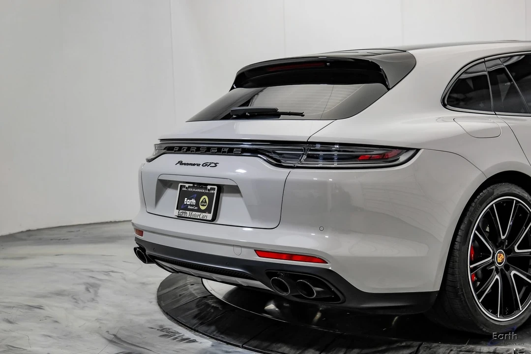 2023 Porsche 971 Panamera GTS - Image 18 of 31