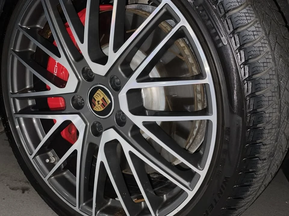 2023 Porsche 971 Panamera GTS - Image 7 of 20