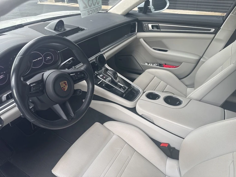 2023 Porsche 971 Panamera GTS - Image 4 of 5
