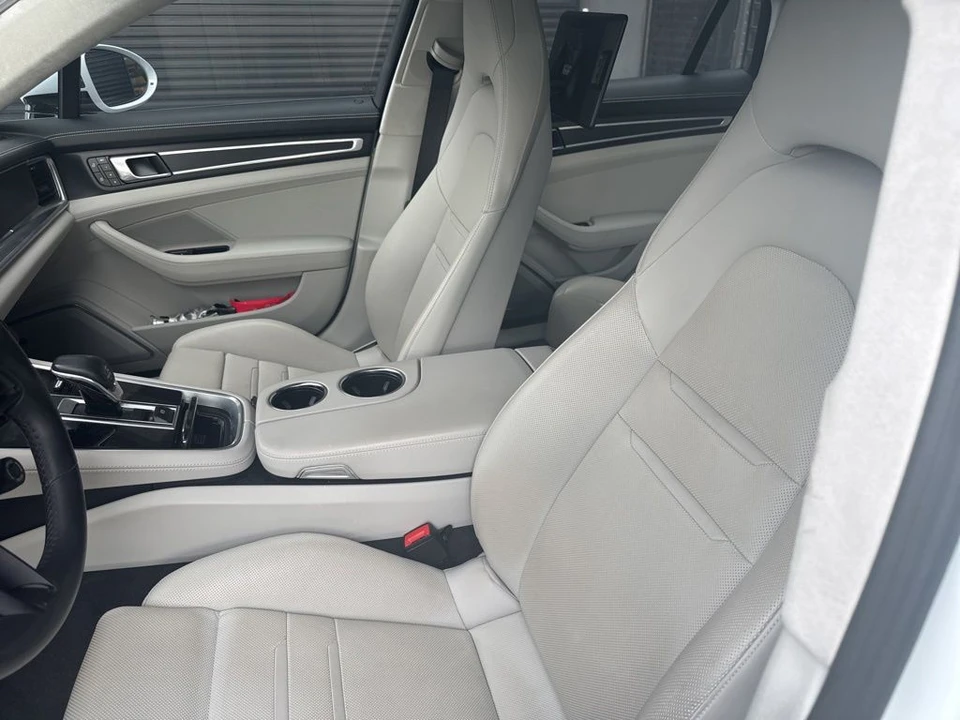 2023 Porsche 971 Panamera GTS - Image 5 of 5