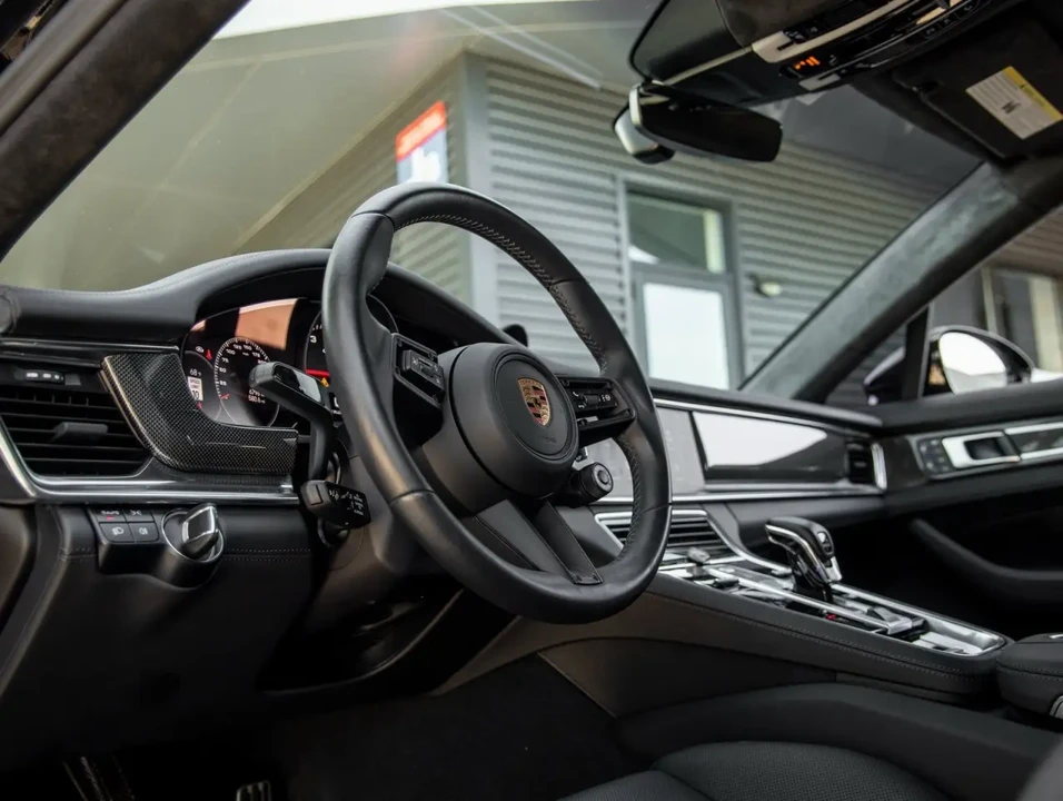 2023 Porsche 971 Panamera GTS - Image 4 of 7