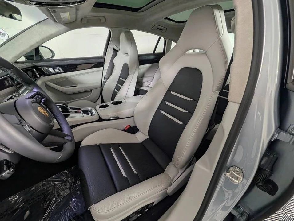 2023 Porsche 971 Panamera GTS - Image 5 of 5