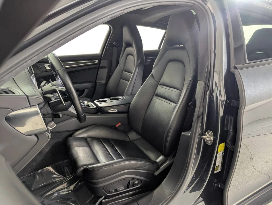 2023 Porsche 971 Panamera GTS - Image 5 of 5