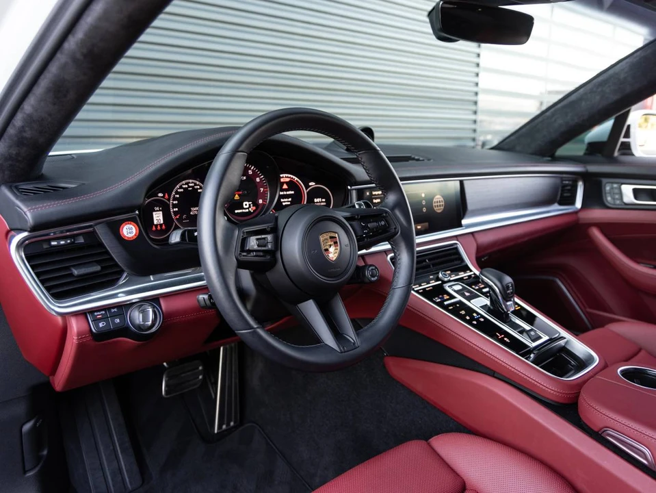 2023 Porsche 971 Panamera GTS - Image 4 of 5