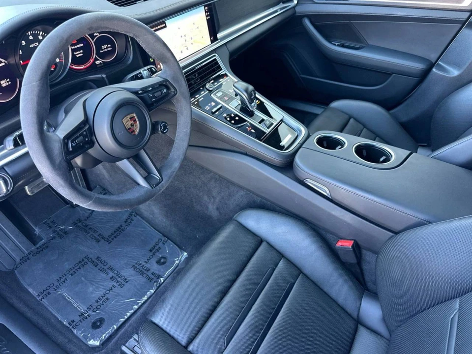 2023 Porsche 971 Panamera GTS - Image 4 of 5
