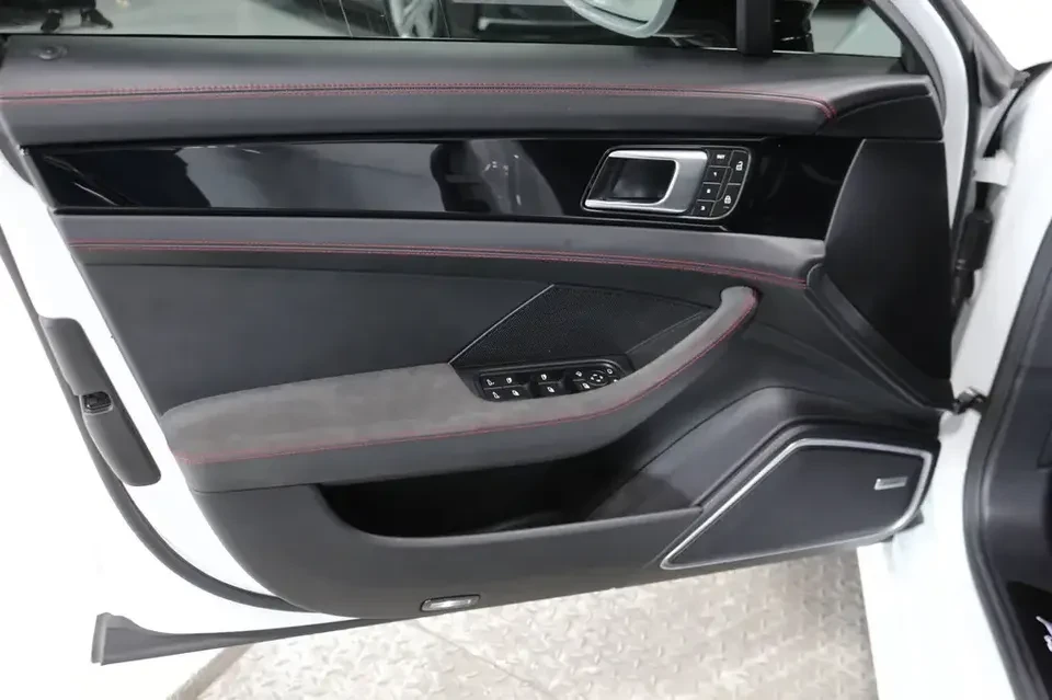 2023 Porsche 971 Panamera GTS - Image 8 of 14