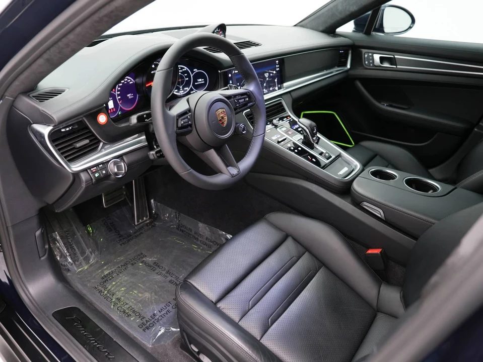 2023 Porsche 971 Panamera Sport Turismo - Image 4 of 5