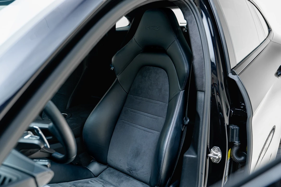 2023 Porsche 971 Panamera Sport Turismo - Image 4 of 31