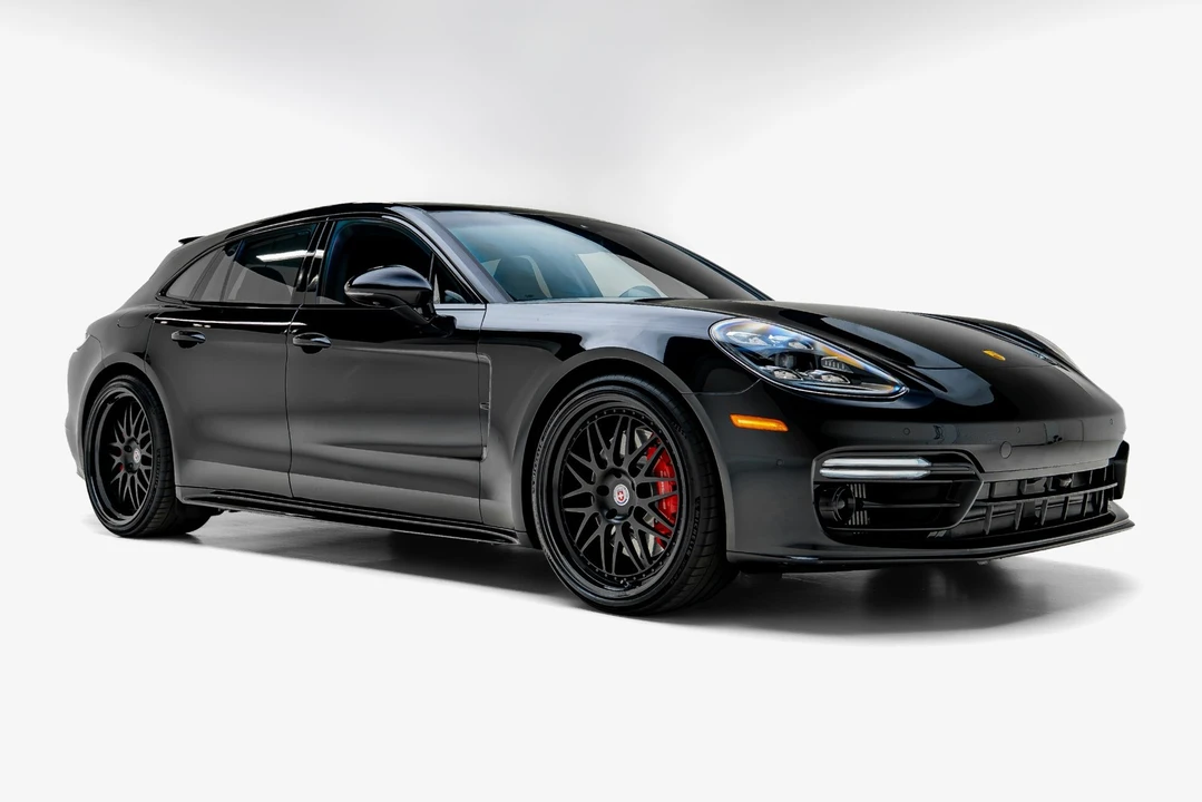 2023 Porsche 971 Panamera Sport Turismo - Image 5 of 31