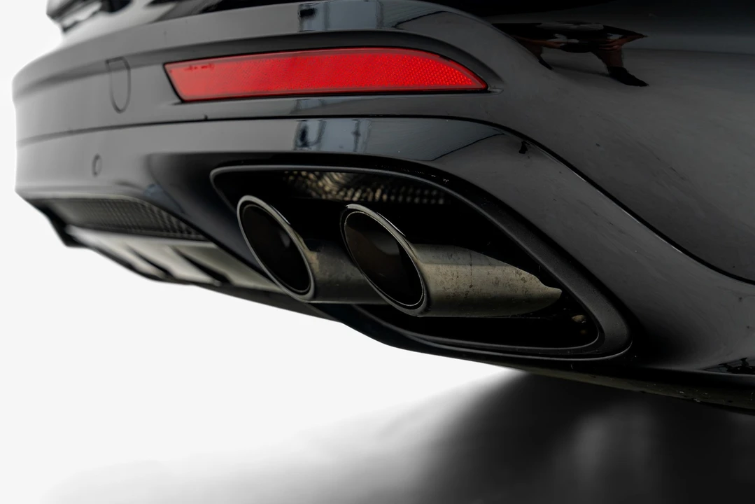 2023 Porsche 971 Panamera Sport Turismo - Image 27 of 31