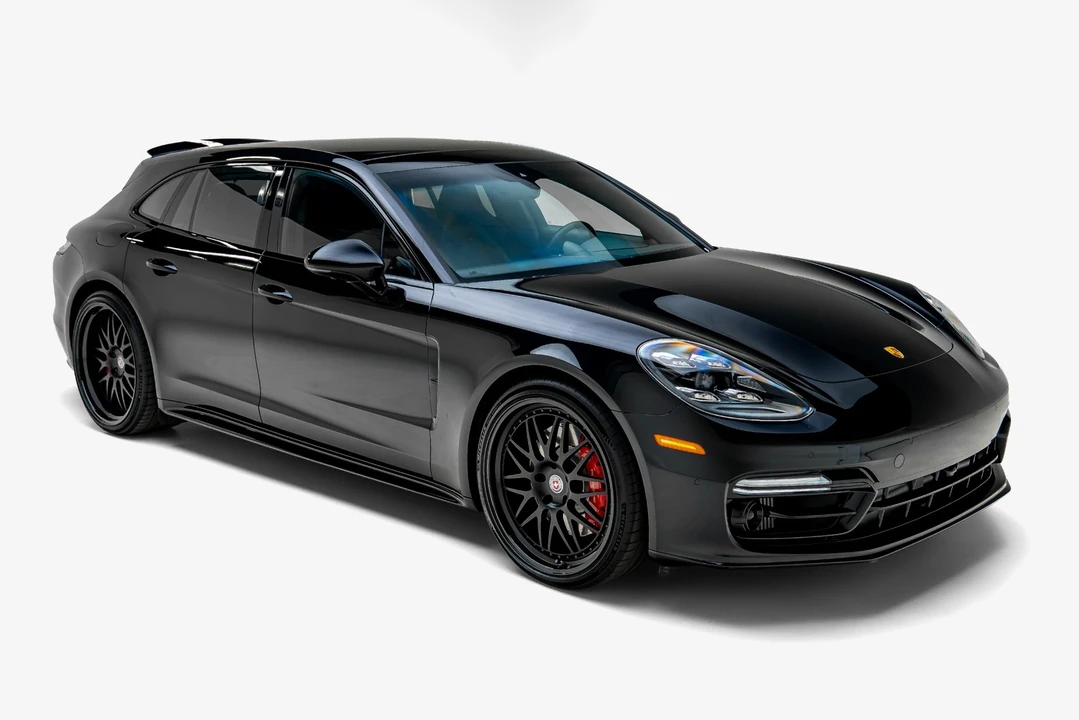 2023 Porsche 971 Panamera Sport Turismo - Image 9 of 31