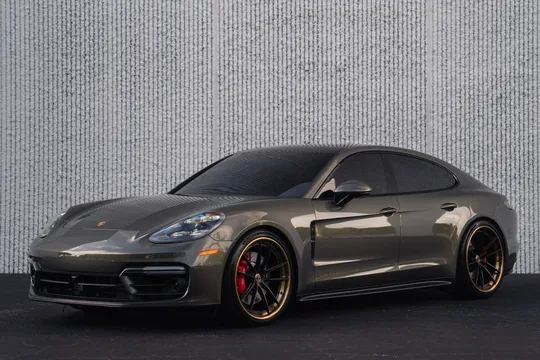 2023 Porsche Panamera GTS