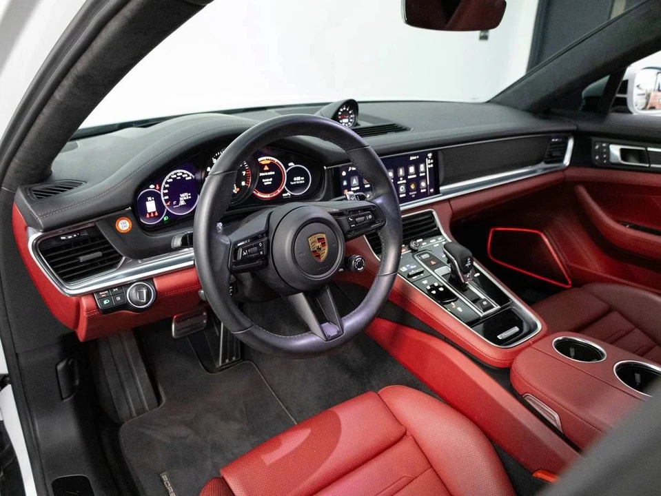 2023 Porsche 971 Panamera GTS - Image 4 of 5