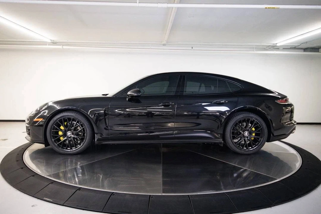 2023 Porsche 971 Panamera - Image 2 of 5