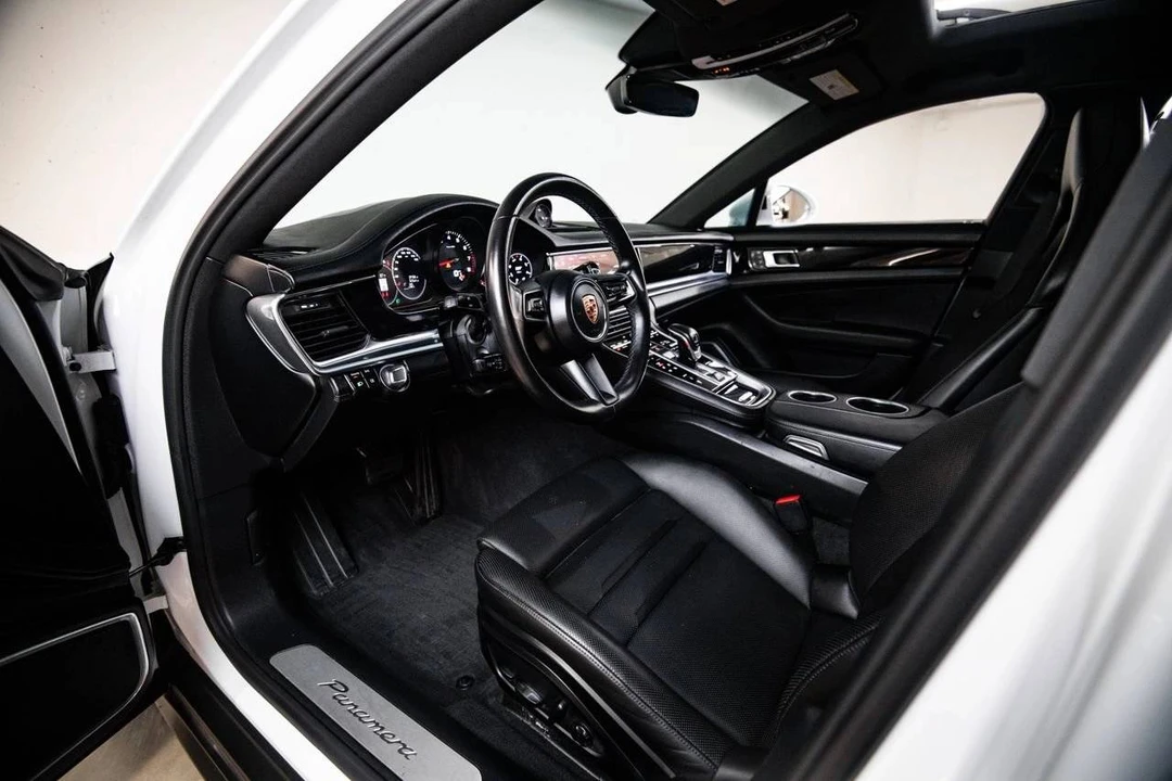 2023 Porsche 971 Panamera - Image 4 of 5