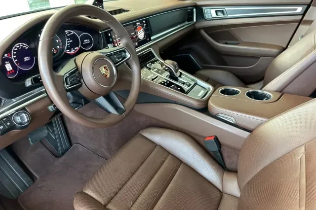 2023 Porsche 971 Panamera - Image 4 of 4