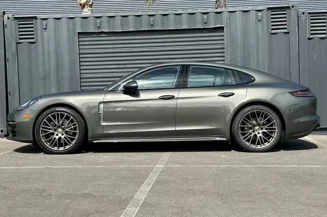 2023 Porsche 971 Panamera - Image 2 of 4
