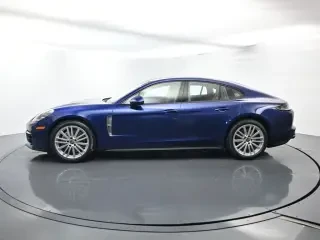 2023 Porsche 976 Panamera - Image 2 of 4