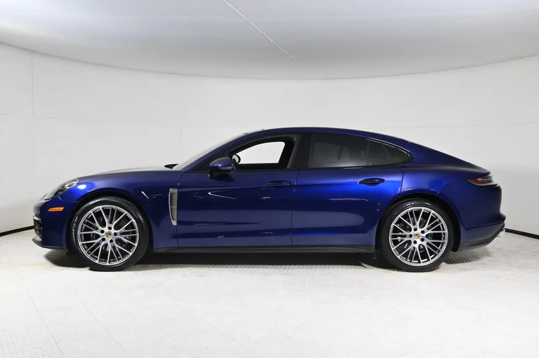 2023 Porsche 976 Panamera - Image 2 of 7